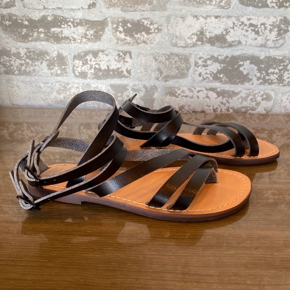 Like New Free People Vegan Leather Black Strappy Gladiator Style Sandal - Picture 3 of 5